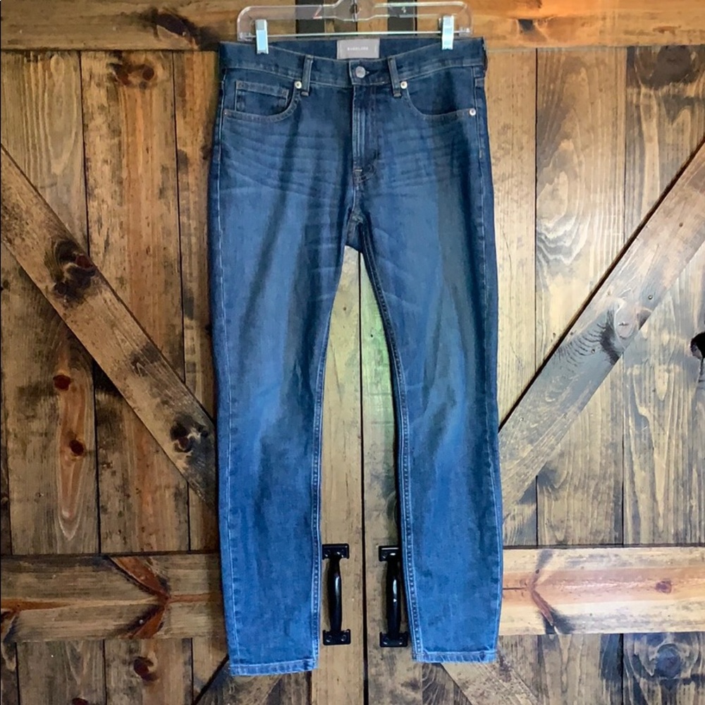 Everlane skinny jeans size 28!